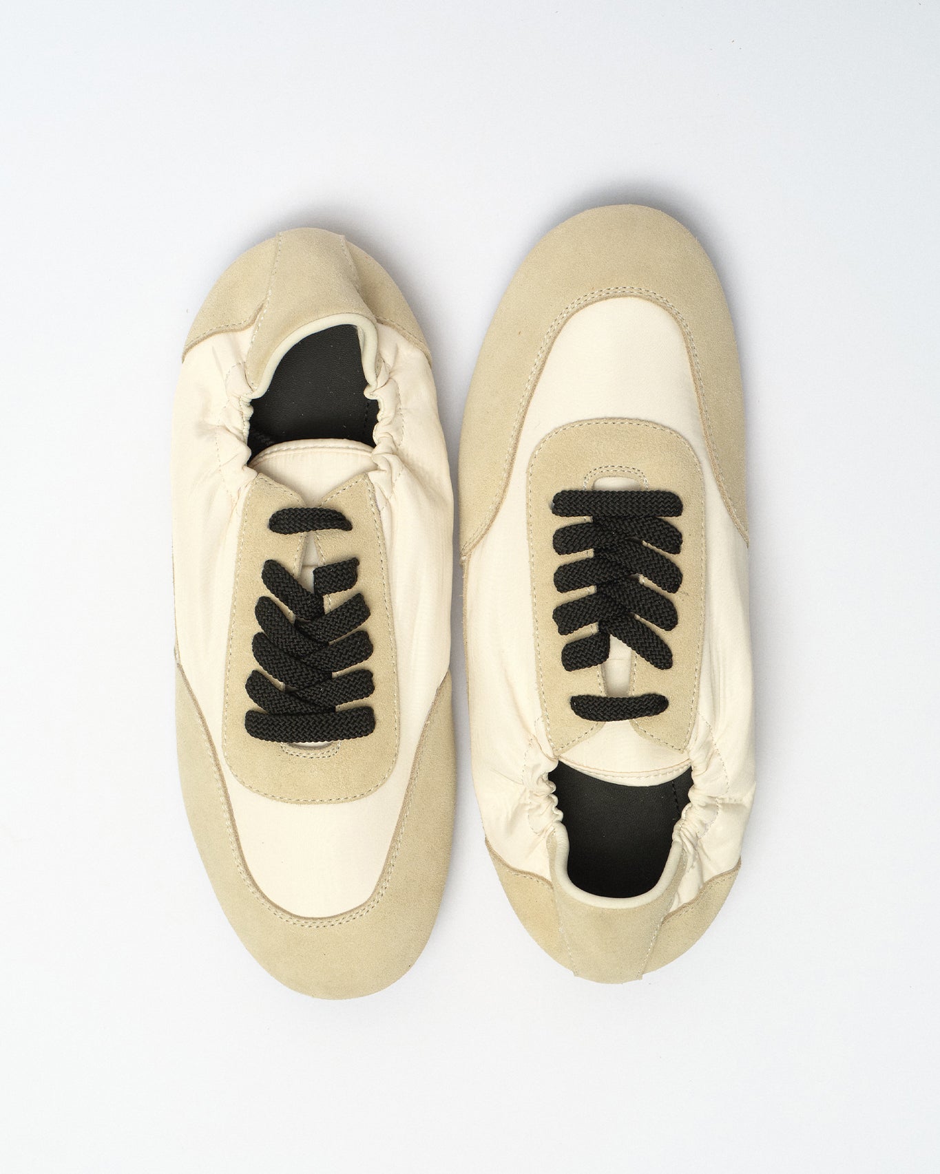 Vale Trainers