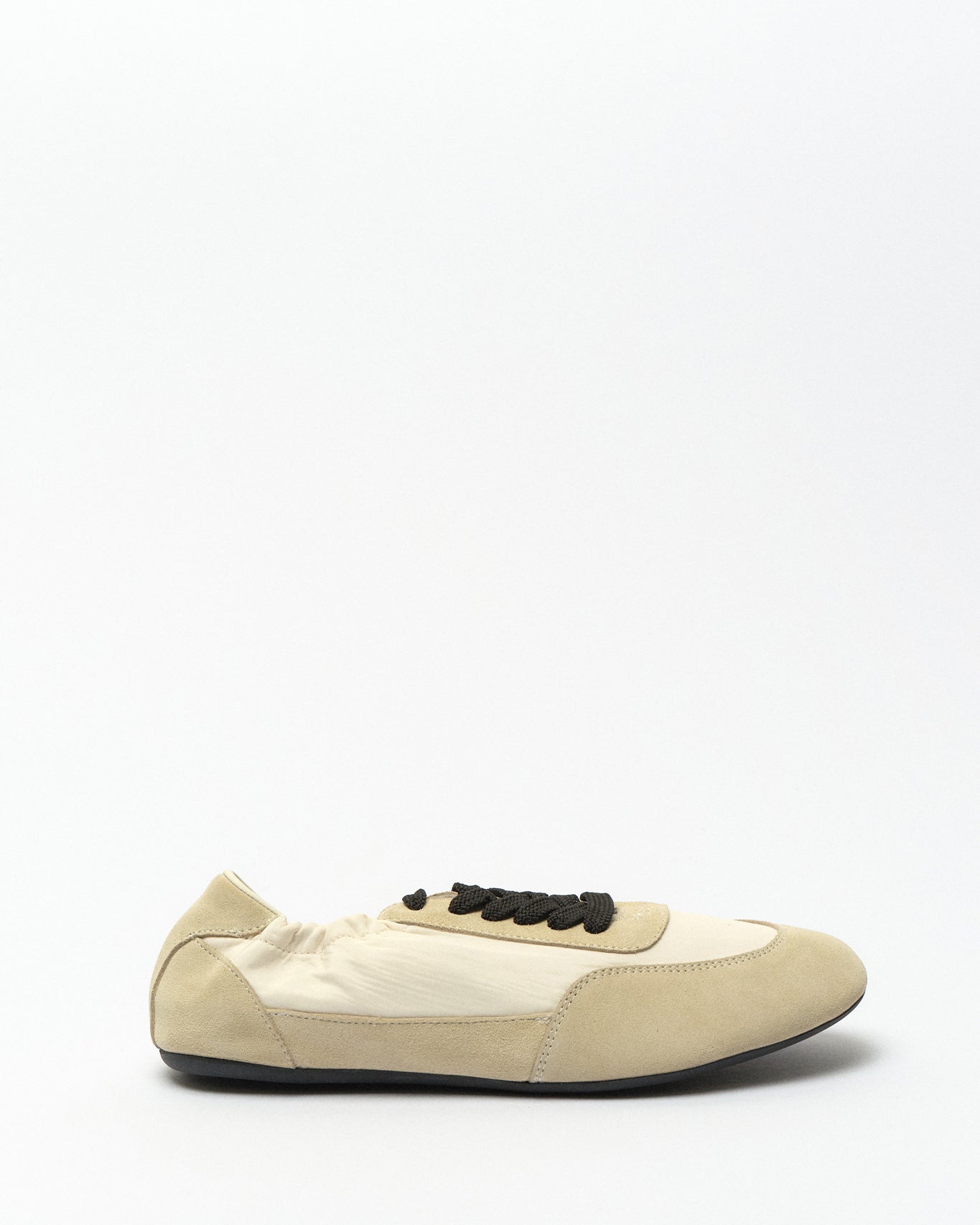 Vale Trainers